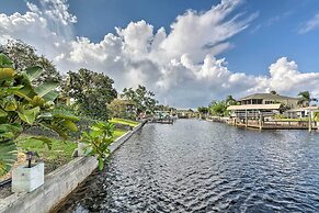 Canalfront Hudson Home W/private Dock & Yard!