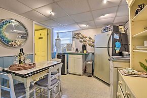 8 Mi to Beaches: Artistic Bradenton Studio w/ Yard