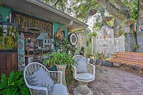 8 Mi to Beaches: Artistic Bradenton Studio w/ Yard