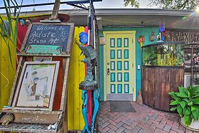 8 Mi to Beaches: Artistic Bradenton Studio w/ Yard