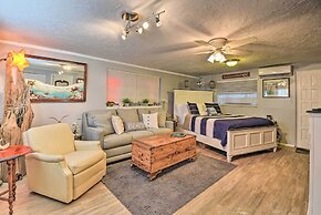 8 Mi to Beaches: Artistic Bradenton Studio w/ Yard
