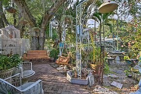 8 Mi to Beaches: Artistic Bradenton Studio w/ Yard