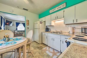 Pet-friendly Bradenton Home ~ 3 Mi to Cortez Beach