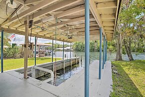Riverview Homosassa Escape w/ Dock + Lanai!