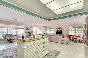 Riverview Homosassa Escape w/ Dock + Lanai!