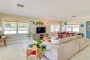 Riverview Homosassa Escape w/ Dock + Lanai!
