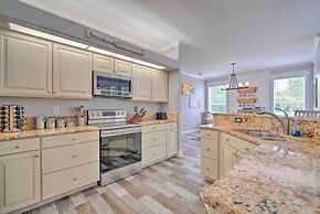 Airy Crystal River Retreat w/ Backyard Oasis!