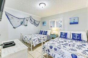 Miramar Beach Retreat - Beachfront & Poolside