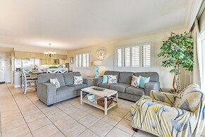 Miramar Beach Retreat - Beachfront & Poolside