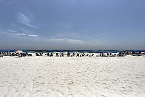 Miramar Beach Retreat - Beachfront & Poolside