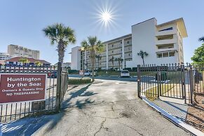 Miramar Beach Retreat - Beachfront & Poolside