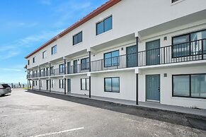 Oceanfront Daytona Beach Condo w/ Beach Views!