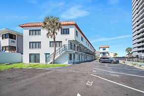 Oceanfront Daytona Beach Condo w/ Beach Views!