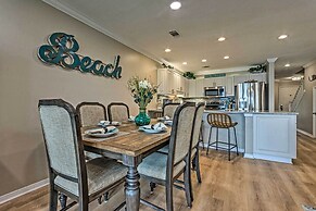 Beachy Lakefront Escape - Walk to the Shore!