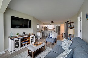 Waterfront Marco Island Condo w/ Pool + Hot Tub!