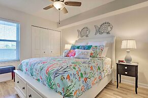 Snowbird's Retreat: Walkable Destin Condo w/ View!