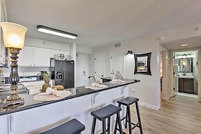 Snowbird's Retreat: Walkable Destin Condo w/ View!