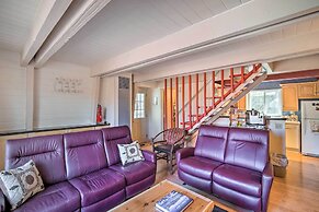 5 Mi to Snow Summit: Cabin w/ Deck & Fireplace