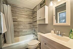 5 Mi to Big Bear Mtn Resort: Cozy Cabin w/ Deck