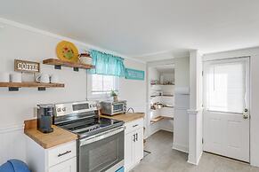 Plum Island Retreat ~ 1-block Walk to Beach!