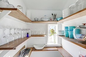 Plum Island Retreat ~ 1-block Walk to Beach!