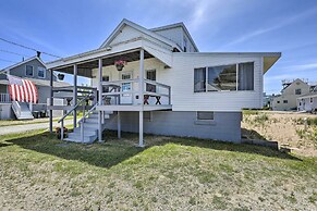 Plum Island Retreat ~ 1-block Walk to Beach!