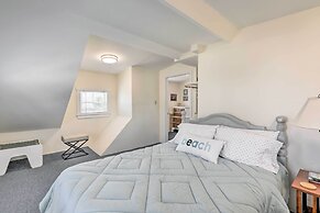 Plum Island Retreat ~ 1-block Walk to Beach!