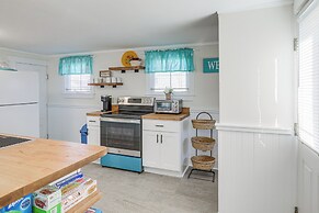 Plum Island Retreat ~ 1-block Walk to Beach!