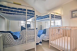 2 Decks + Beach Access: Oceanfront Getaway!