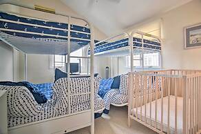 2 Decks + Beach Access: Oceanfront Getaway!