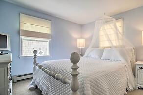 2 Decks + Beach Access: Oceanfront Getaway!