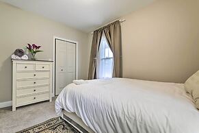 Bright Springfield Apartment w/ 2 Balconies!