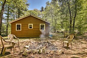 Pet-friendly Cabin w/ Fire Pit, BBQ & Great Deck!