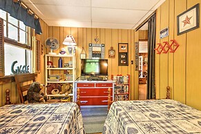 Pet-friendly Cabin w/ Fire Pit, BBQ & Great Deck!