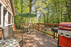 Pet-friendly Cabin w/ Fire Pit, BBQ & Great Deck!