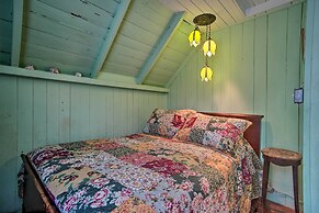 Charming MV Cottage: Walk to Dtwn Oak Bluffs!