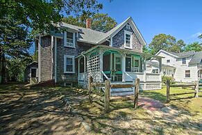 Charming MV Cottage: Walk to Dtwn Oak Bluffs!