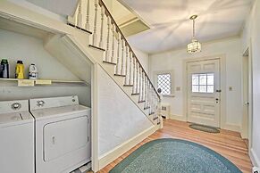 Apt on Vineyard Haven Near Nantucket Sound!