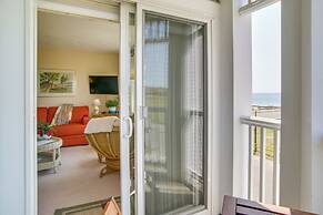 Breezy Oak Bluffs Condo - Steps to Inkwell Beach!