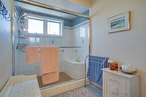 Breezy Oak Bluffs Condo - Steps to Inkwell Beach!