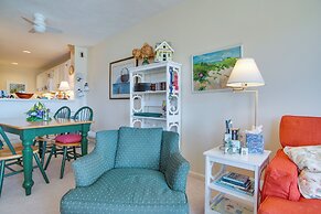 Breezy Oak Bluffs Condo - Steps to Inkwell Beach!
