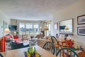 Breezy Oak Bluffs Condo - Steps to Inkwell Beach!