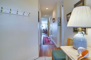 Breezy Oak Bluffs Condo - Steps to Inkwell Beach!