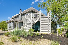 Elegant Gloucester Beach Getaway With Ocean Views!