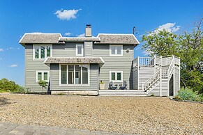 Elegant Gloucester Beach Getaway With Ocean Views!