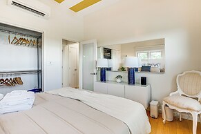 Elegant Gloucester Beach Getaway With Ocean Views!