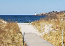Elegant Gloucester Beach Getaway With Ocean Views!