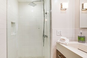 Elegant Gloucester Beach Getaway With Ocean Views!