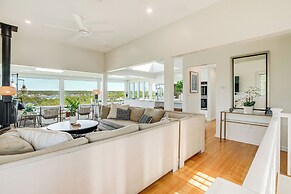 Elegant Gloucester Beach Getaway With Ocean Views!