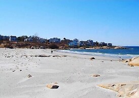 Elegant Gloucester Beach Getaway With Ocean Views!